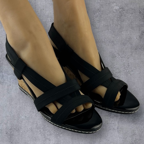 Charles by Charles Davis Hyper Wedge Sandal Black Cork Wedge Women’s 9.5M - Picture 1 of 11